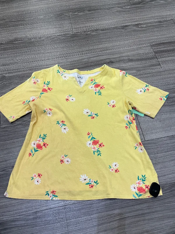 women's T-shirts for winterYellow Top Short Sleeve Croft And Barrow, Size L