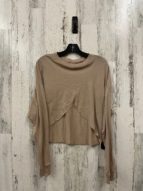 stylish women's long sleeve topsTop Long Sleeve By Urban Outfitters In Tan, Size: M