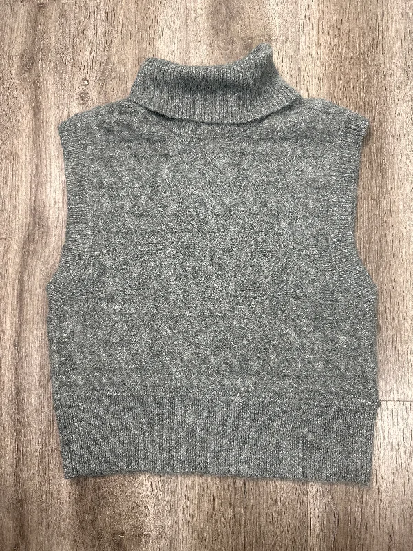 women's wool coatsVest Sweater By Old Navy In Grey, Size: S