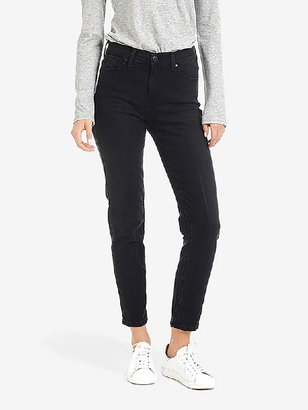 women's slim-fit denim jeansMom Allen Jeans