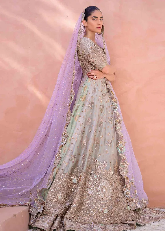 women's stylish dressesPakistani Bridal Dress in Classic Lehenga Gown Style