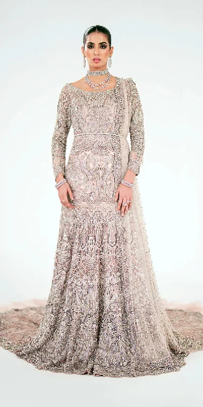 women's pear-shaped body dressesPowder Pink Pakistani Bridal Dress in Royal Gown Style